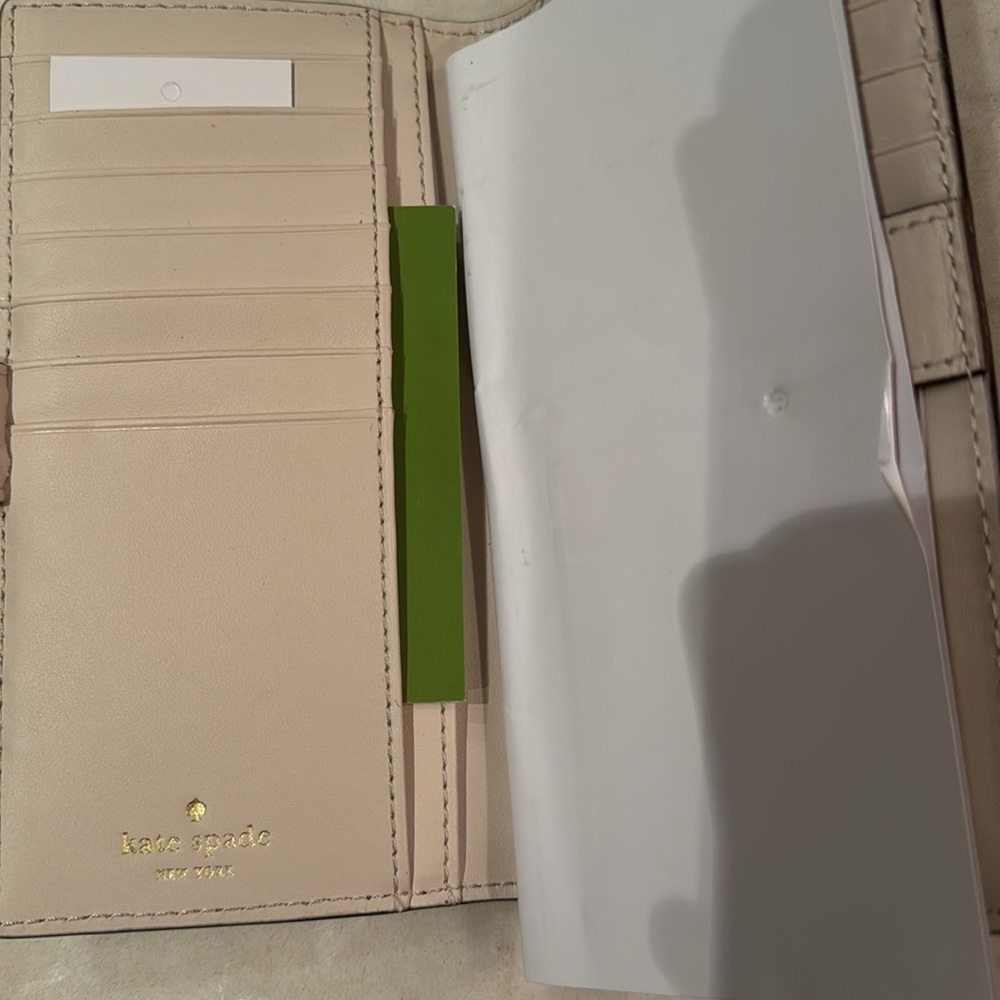 NWT Kate Spade New York Women's Bay Street Stacy Leather Long Wallet - Picture 8 of 8